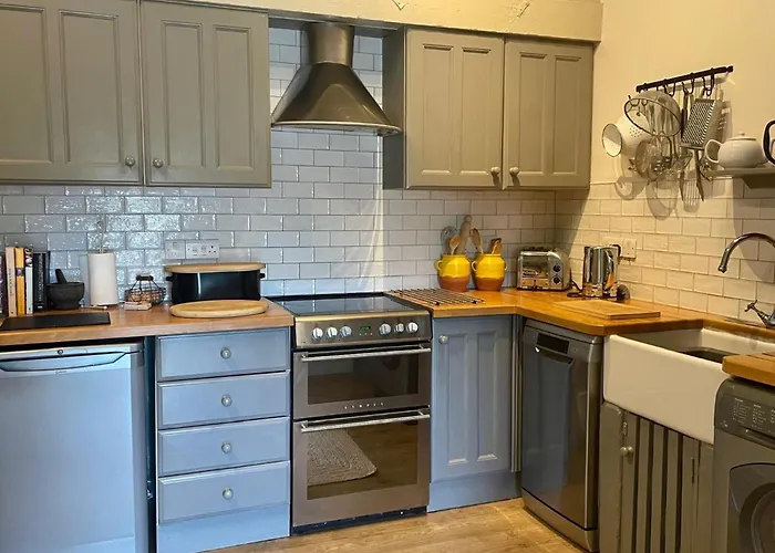 1 Bed In Ullswater 94064 *